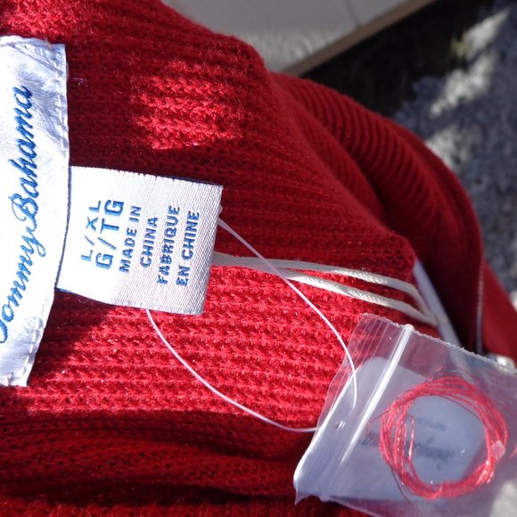 NWT Tommy Bahama OVERSIZED Red Sparkle Poncho Boxy Zip Sweater $118 Plus… - Picture 4 of 11